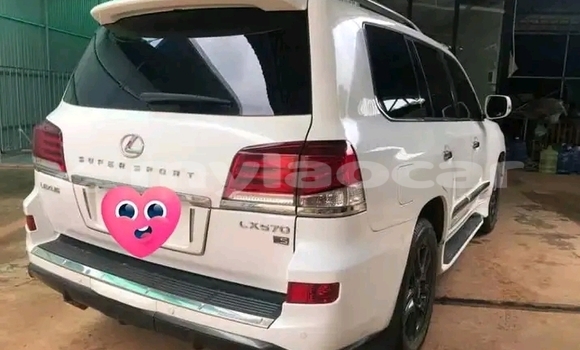 Buy Used Toyota Fortuner White Car in Vientiane in Vientiane Province Buy Used Toyota Fortuner White Car in Vientiane in Vientiane Province