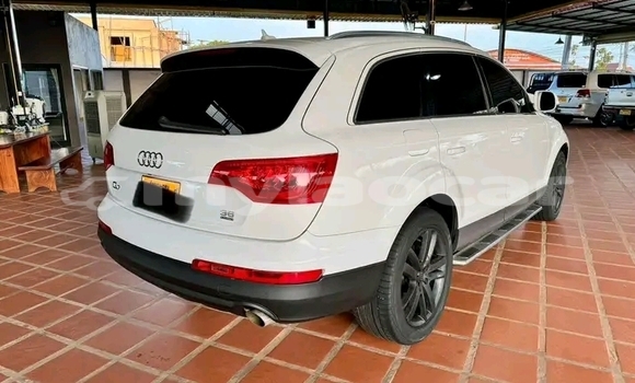 Buy Used Audi Q7 White Car in Vientiane in Vientiane Province Buy Used Audi Q7 White Car in Vientiane in Vientiane Province