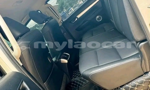 Buy Used Toyota REVO CAB Z-EDITION White Car in Sekong in Xékong Province Buy Used Toyota REVO CAB Z-EDITION White Car in Sekong in Xékong Province