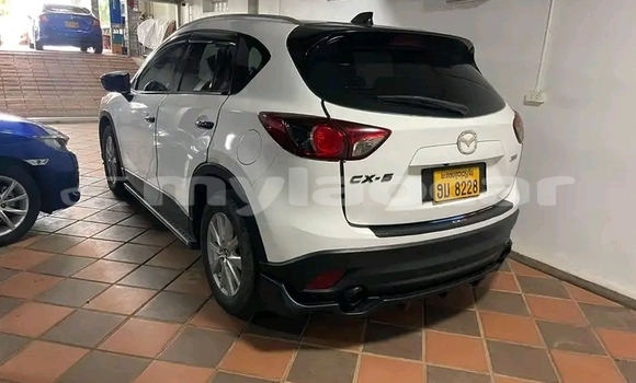 Buy Used Mazda CX-5 White Car in Vientiane in Vientiane Province Buy Used Mazda CX-5 White Car in Vientiane in Vientiane Province