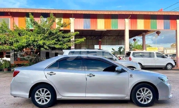 Buy Used Toyota Camry Other Car in Vientiane in Vientiane Province Buy Used Toyota Camry Other Car in Vientiane in Vientiane Province