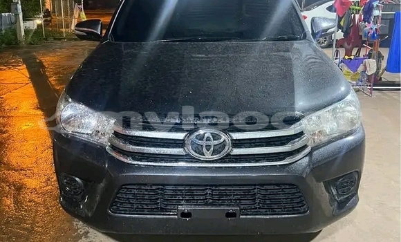 Buy Used Toyota Hilux Black Car in Luang Prabang in Louangphabang Province Buy Used Toyota Hilux Black Car in Luang Prabang in Louangphabang Province