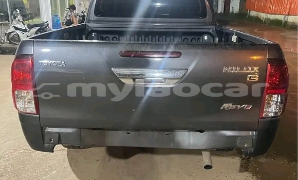 Buy Used Toyota Hilux Black Car in Luang Prabang in Louangphabang Province Buy Used Toyota Hilux Black Car in Luang Prabang in Louangphabang Province