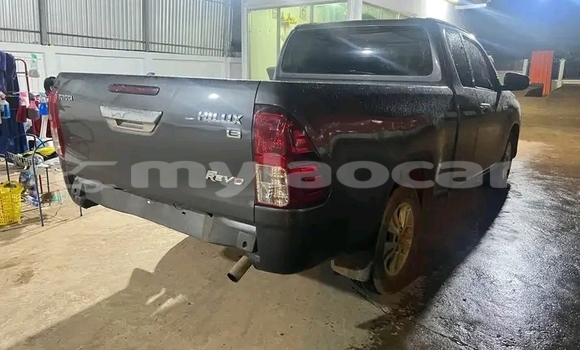 Buy Used Toyota Hilux Black Car in Luang Prabang in Louangphabang Province Buy Used Toyota Hilux Black Car in Luang Prabang in Louangphabang Province