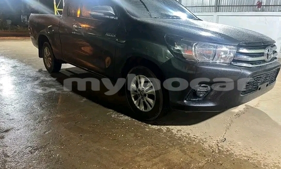 Buy Used Toyota Hilux Black Car in Luang Prabang in Louangphabang Province Buy Used Toyota Hilux Black Car in Luang Prabang in Louangphabang Province