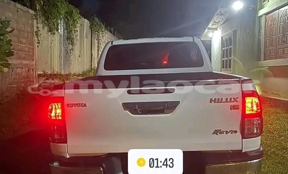 Buy Used Toyota Hilux White Car in Thakhek in Khammouan Province Buy Used Toyota Hilux White Car in Thakhek in Khammouan Province