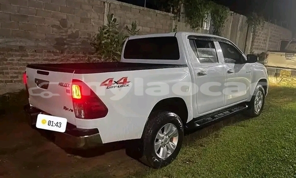Buy Used Toyota Hilux White Car in Thakhek in Khammouan Province Buy Used Toyota Hilux White Car in Thakhek in Khammouan Province