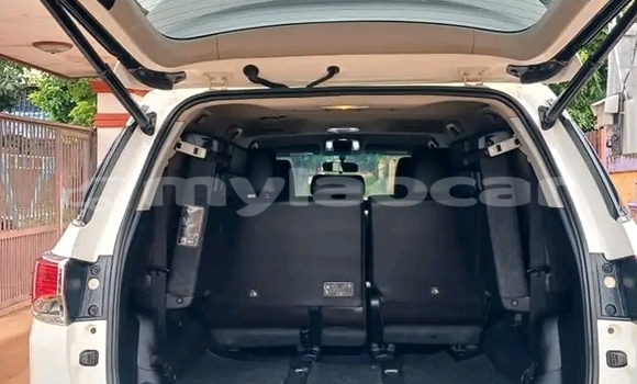 Buy Used Toyota Fortuner White Car in Luang Prabang in Louangphabang Province Buy Used Toyota Fortuner White Car in Luang Prabang in Louangphabang Province