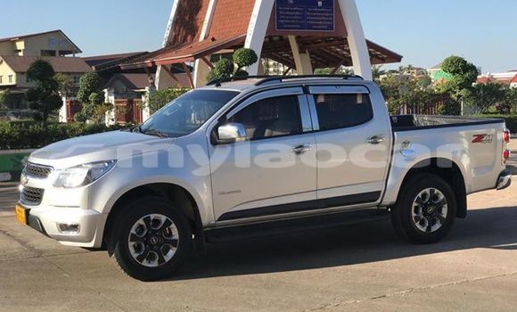 Buy Used Chevrolet Corolado Silver Car in Vientiane in Vientiane Province Buy Used Chevrolet Corolado Silver Car in Vientiane in Vientiane Province