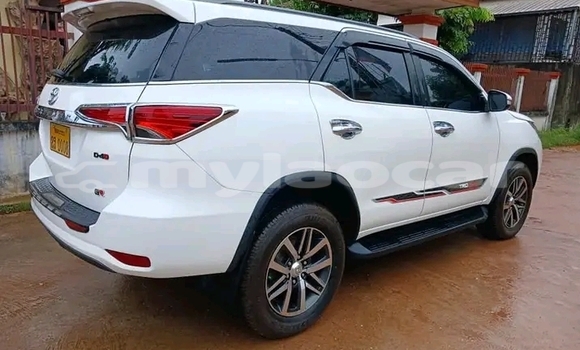 Buy Used Toyota Fortuner White Car in Luang Prabang in Louangphabang Province Buy Used Toyota Fortuner White Car in Luang Prabang in Louangphabang Province