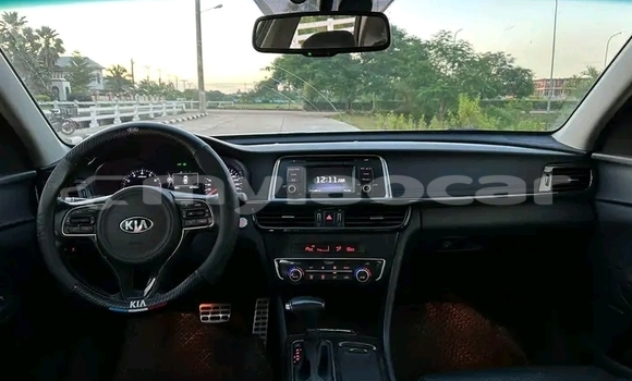 Buy Used Kia Optima White Car in Luang Prabang in Louangphabang Province Buy Used Kia Optima White Car in Luang Prabang in Louangphabang Province