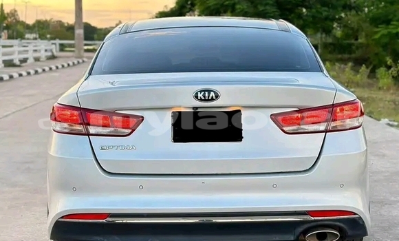 Buy Used Kia Optima White Car in Luang Prabang in Louangphabang Province Buy Used Kia Optima White Car in Luang Prabang in Louangphabang Province