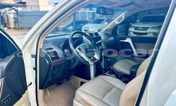 Buy Used Toyota Prado White Car in Luang Prabang in Louangphabang Province Buy Used Toyota Prado White Car in Luang Prabang in Louangphabang Province