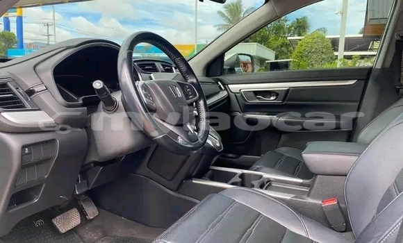 Buy Used Honda CRโV White Car in Luang Prabang in Louangphabang Province Buy Used Honda CRโV White Car in Luang Prabang in Louangphabang Province