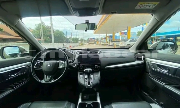 Buy Used Honda CRโV White Car in Luang Prabang in Louangphabang Province Buy Used Honda CRโV White Car in Luang Prabang in Louangphabang Province