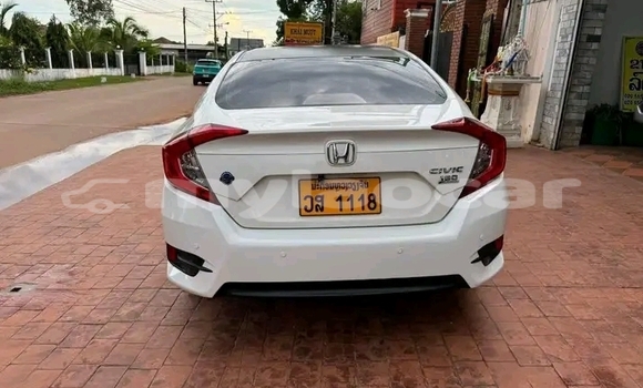Buy Used Honda Civic White Car in Vientiane in Vientiane Province Buy Used Honda Civic White Car in Vientiane in Vientiane Province