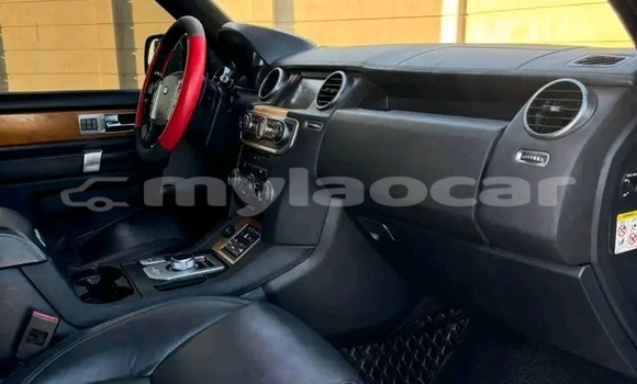 Buy Used Land Rover Discovery White Car in Vientiane in Vientiane Province Buy Used Land Rover Discovery White Car in Vientiane in Vientiane Province