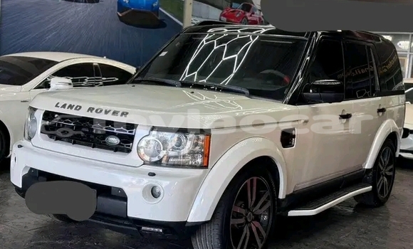 Buy Used Land Rover Discovery White Car in Vientiane in Vientiane Province Buy Used Land Rover Discovery White Car in Vientiane in Vientiane Province