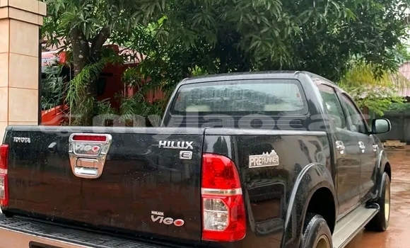 ຊື້ ໃຊ້ແລ້ວ Toyota Hilux Black ລົດ ໃນ Luang Namtha ໃນ Luang Namtha Province ຊື້ ໃຊ້ແລ້ວ Toyota Hilux Black ລົດ ໃນ Luang Namtha ໃນ Luang Namtha Province