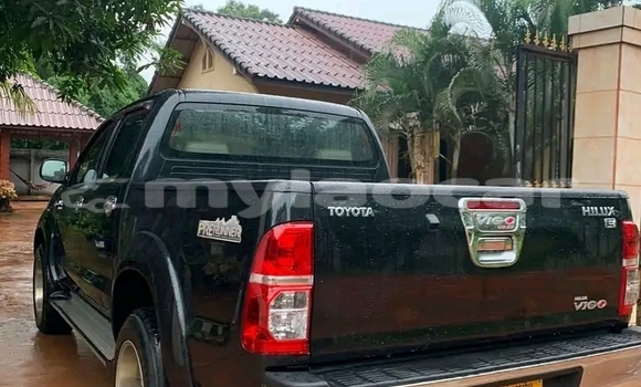 ຊື້ ໃຊ້ແລ້ວ Toyota Hilux Black ລົດ ໃນ Luang Namtha ໃນ Luang Namtha Province ຊື້ ໃຊ້ແລ້ວ Toyota Hilux Black ລົດ ໃນ Luang Namtha ໃນ Luang Namtha Province