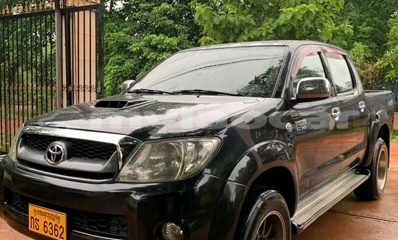 ຊື້ ໃຊ້ແລ້ວ Toyota Hilux Black ລົດ ໃນ Luang Namtha ໃນ Luang Namtha Province ຊື້ ໃຊ້ແລ້ວ Toyota Hilux Black ລົດ ໃນ Luang Namtha ໃນ Luang Namtha Province