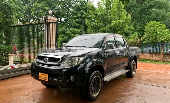 ຊື້ ໃຊ້ແລ້ວ Toyota Hilux Black ລົດ ໃນ Luang Namtha ໃນ Luang Namtha Province ຊື້ ໃຊ້ແລ້ວ Toyota Hilux Black ລົດ ໃນ Luang Namtha ໃນ Luang Namtha Province