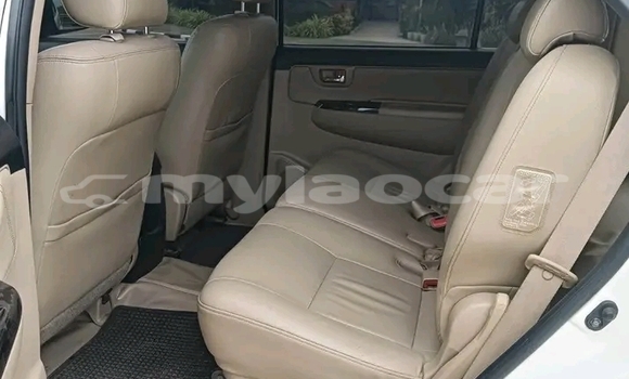 Buy Used Toyota Fortuner White Car in Saravan in Salavan Province Buy Used Toyota Fortuner White Car in Saravan in Salavan Province