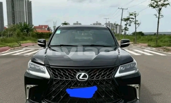 Buy Used Lexus LX 570 Black Car in Luang Prabang in Louangphabang Province Buy Used Lexus LX 570 Black Car in Luang Prabang in Louangphabang Province