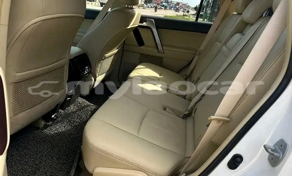 Buy Used Toyota Prado White Car in Luang Namtha in Luang Namtha Province Buy Used Toyota Prado White Car in Luang Namtha in Luang Namtha Province