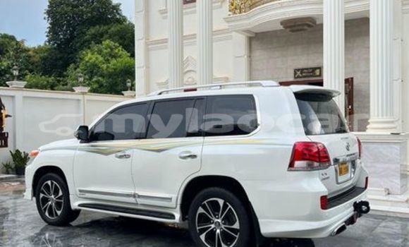 Acheter Occasion Voiture Land Rover Defender Autre à Ban Nahin, Oudômxai Province Acheter Occasion Voiture Land Rover Defender Autre à Ban Nahin, Oudômxai Province