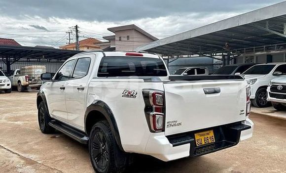 Buy Used Isuzu D–MAX Other Car in Ban Nahin in Oudômxai Province Buy Used Isuzu D–MAX Other Car in Ban Nahin in Oudômxai Province