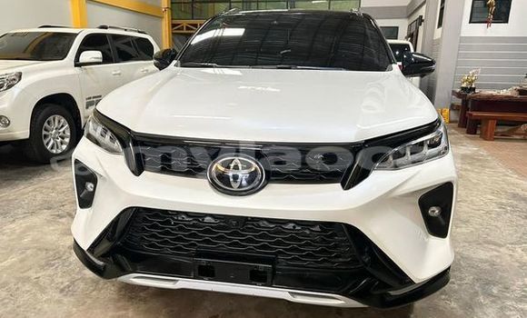 Buy Used Toyota Fortuner Other Car in Ban Nahin in Oudômxai Province Buy Used Toyota Fortuner Other Car in Ban Nahin in Oudômxai Province
