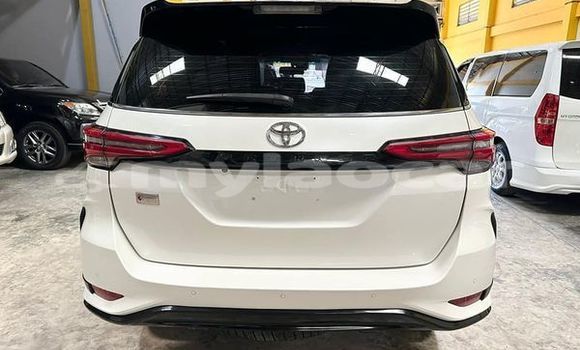 Buy Used Toyota Fortuner Other Car in Ban Nahin in Oudômxai Province Buy Used Toyota Fortuner Other Car in Ban Nahin in Oudômxai Province