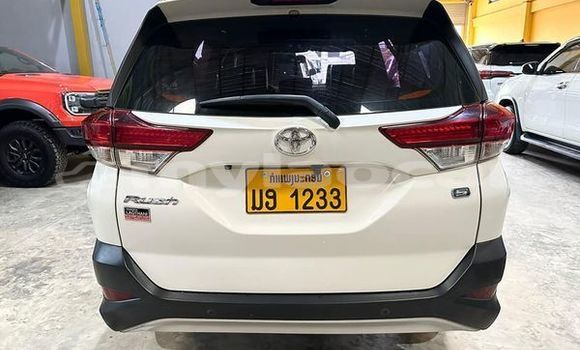 Buy Used Toyota Rush White Car in Vientiane in Vientiane Province Buy Used Toyota Rush White Car in Vientiane in Vientiane Province