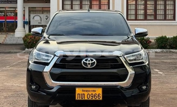 Buy Used Toyota Hiluxe Revo Other Car in Ban Houayxay in Bokeo Province Buy Used Toyota Hiluxe Revo Other Car in Ban Houayxay in Bokeo Province