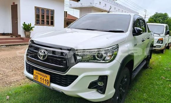 Buy Used Toyota Hiluxe Revo Other Car in Vientiane in Vientiane Province Buy Used Toyota Hiluxe Revo Other Car in Vientiane in Vientiane Province