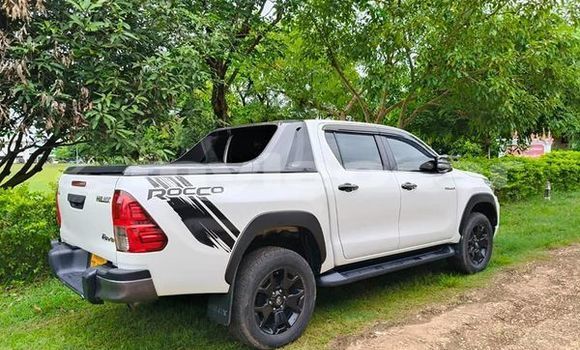 Buy Used Toyota Hiluxe Revo Other Car in Vientiane in Vientiane Province Buy Used Toyota Hiluxe Revo Other Car in Vientiane in Vientiane Province