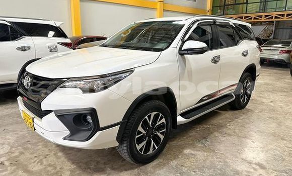 Buy Used Toyota Fortuner Other Car in Vientiane in Vientiane Province Buy Used Toyota Fortuner Other Car in Vientiane in Vientiane Province