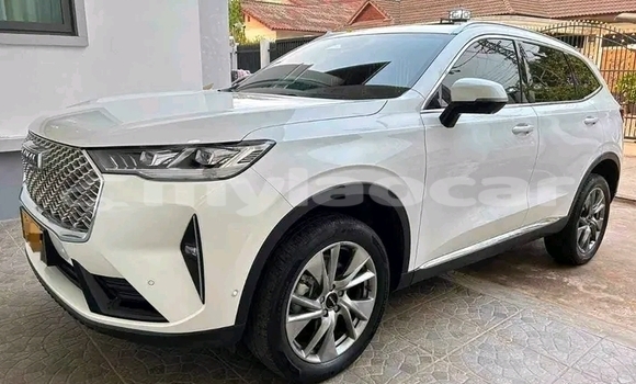 Buy Used Haval H6 White Car in Luang Namtha in Luang Namtha Province Buy Used Haval H6 White Car in Luang Namtha in Luang Namtha Province