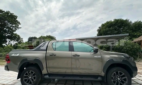 Buy Used Toyota REVO CAB Z-EDITION Other Car in Vientiane in Vientiane Province Buy Used Toyota REVO CAB Z-EDITION Other Car in Vientiane in Vientiane Province