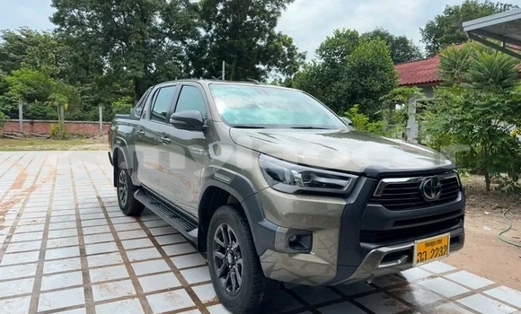 Buy Used Toyota REVO CAB Z-EDITION Other Car in Vientiane in Vientiane Province Buy Used Toyota REVO CAB Z-EDITION Other Car in Vientiane in Vientiane Province