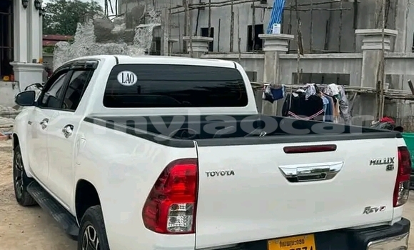 Buy Used Toyota REVO CAB Z-EDITION White Car in Vientiane in Vientiane Province Buy Used Toyota REVO CAB Z-EDITION White Car in Vientiane in Vientiane Province