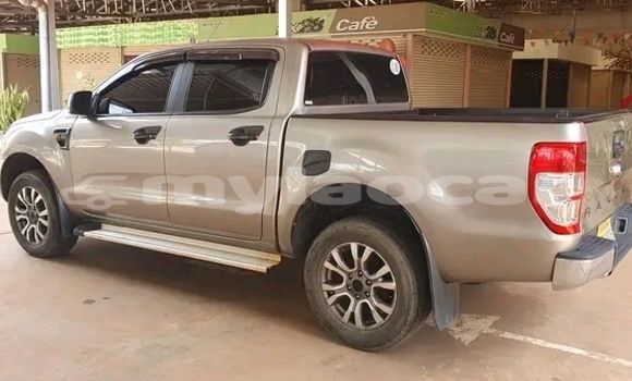 Buy Used Toyota Hilux Other Car in Vientiane in Vientiane Province Buy Used Toyota Hilux Other Car in Vientiane in Vientiane Province