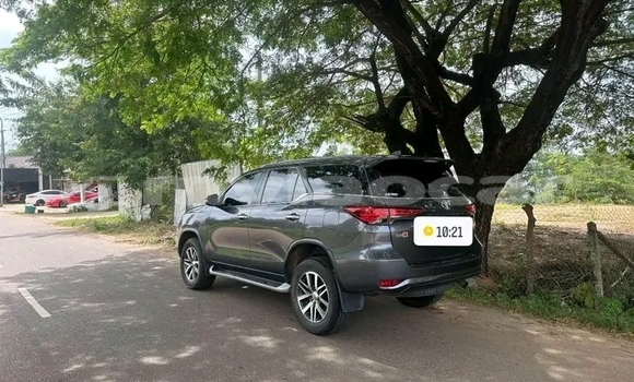 Buy Used Toyota RAV4 Black Car in Vientiane in Vientiane Province Buy Used Toyota RAV4 Black Car in Vientiane in Vientiane Province