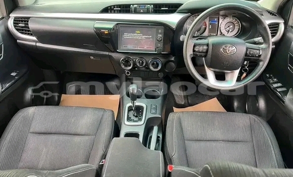 Buy Used Toyota Hilux Other Car in Luang Prabang in Louangphabang Province Buy Used Toyota Hilux Other Car in Luang Prabang in Louangphabang Province