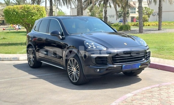 Acheter Occasion Voiture Porsche Cayenne Noir à Vientiane, Vientiane Province Acheter Occasion Voiture Porsche Cayenne Noir à Vientiane, Vientiane Province