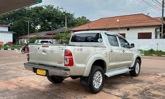 Buy Used Toyota RAV4 Other Car in Vientiane in Vientiane Province Buy Used Toyota RAV4 Other Car in Vientiane in Vientiane Province