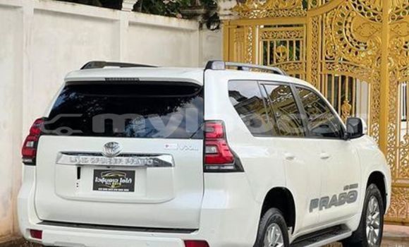 Buy Used Toyota Land Cruiser Prado Other Car in Champasak in Champasak Province Buy Used Toyota Land Cruiser Prado Other Car in Champasak in Champasak Province