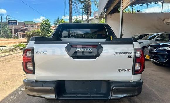 Buy Used Toyota Hilux Other Car in Vientiane in Vientiane Province Buy Used Toyota Hilux Other Car in Vientiane in Vientiane Province