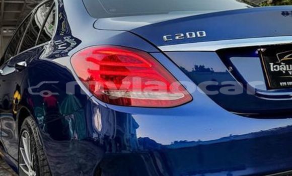 Buy Used Mercedes-Benz 200 Other Car in Vientiane in Vientiane Province Buy Used Mercedes-Benz 200 Other Car in Vientiane in Vientiane Province